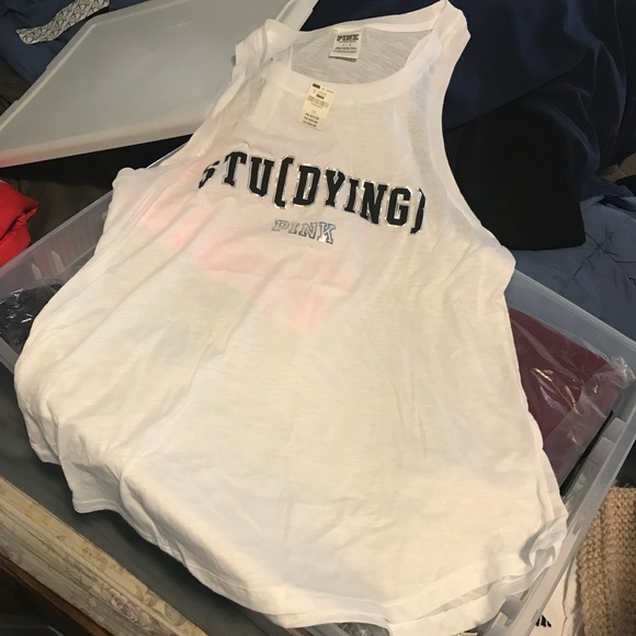 VS PINK STUDYING TANK - Picture 2 of 2